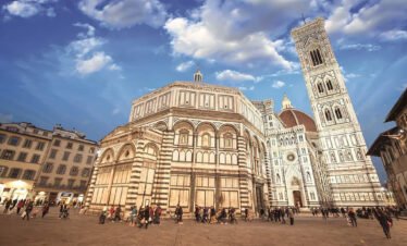 Florence Unveiled: A Spectacular Walking Tour Experience!